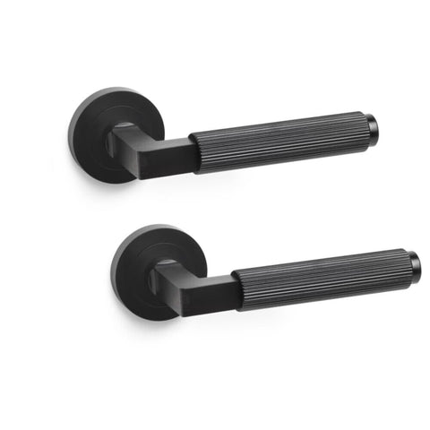 Linear Reeded Black Internal Door Handle Pair Lever Round Rose Sprung Set