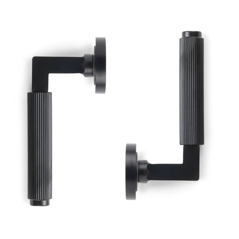 Linear Reeded Black Internal Door Handle Pair Lever Round Rose Sprung Set